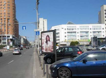 Ситилайт A в Киеве, 1.2x1.8  Шота Руставелі вул., напроти вул.Жилянська ,4 фото 1