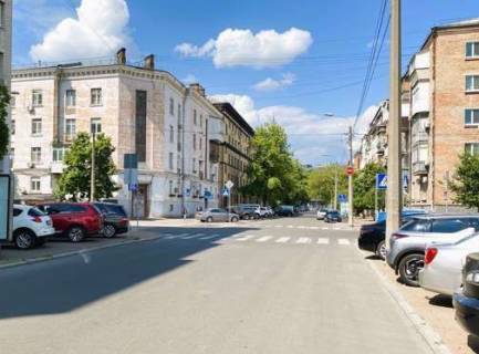 Ситилайт B в Киеве, 1.2x1.8  Турівська вул., 18/20 фото 1