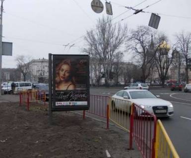Ситилайт B в Одессе, 1.2x1.8  Привокзальна пл. - Середньофонтанська вул. фото 1