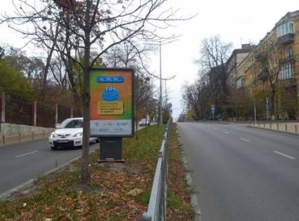 Ситилайт A в Киеве, 1.2x1.8  Гетьмана Павла Скоропадського вул. (Льва Толстого)., 25 розподілювач №2 (у напрямку Українських Героїв площа (Льва Толстого пл.)) фото 1
