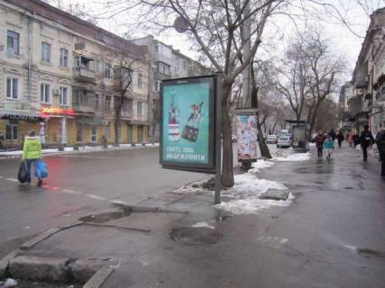 Бэклайт A в Одессе, 1.2x1.8  Успенська вул. - Єкатеринінська вул., 52 фото 1