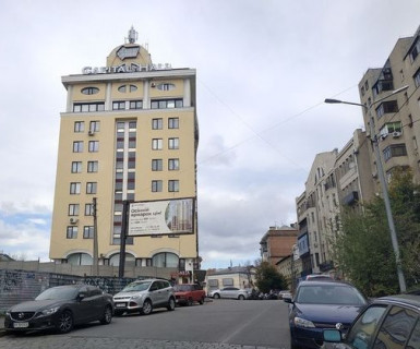 Билборд B в Харькове, 3x6  Театральний пров., 6 - Садова вул. (Чубаря вул.) фото 1