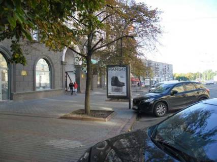 Бэклайт B в Харькове, 1.2x1.8  Рози Люксембург пл. (Павлівська пл.), 8 (№2) фото 1