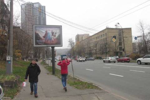 Ситилайт B в Киеве Михайла Бойчука вул. (Кіквідзе вул.), 37 фото 1