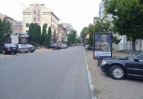 Бэклайт A в Киеве Турівська вул., 18/20 фото 1