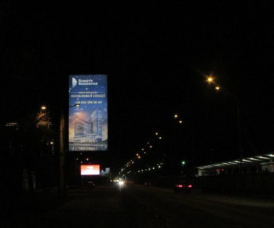 Беклайт B у Києві, 8x4  Броварський просп., 5ж, Гідропарк Фото 1