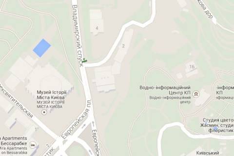 Бэклайт B в Киеве, 1.2x1.8  Володимирський узвіз, №16 - на опорі 3м - №0 схема