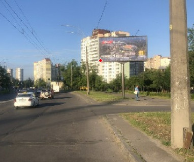 Призма A в Киеве, 3x6  просп. Червоної Калини (Володимира Маяковського). - Каштанова вул. (на перехресті) - 662963 фото 1