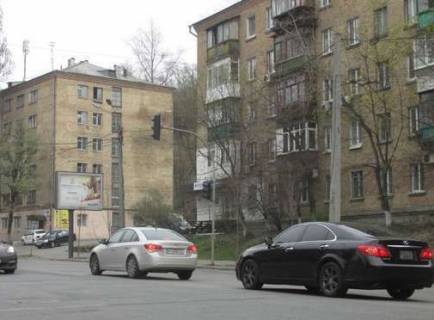 Скроллер A в Киеве, 2.3x3.14  Михайла Бойчука вул. (Кіквідзе вул.), 37 - 273275 фото 1