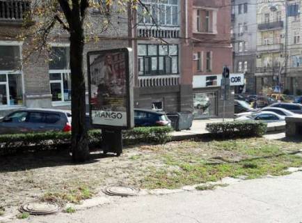 Ситилайт B в Киеве, 1.2x1.8  Антоновича вул. (Горького вул.), 25, бульварна частина  фото 1