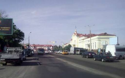 Билборд B в Херсоне, 3x6  Ушакова просп., (З/Д вокзал) (от Бериславського шосе) фото 1