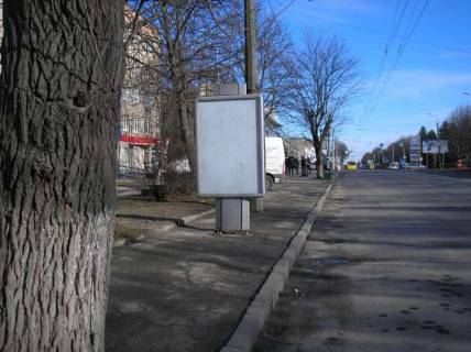 Бэклайт B в Луцке, 1.2x1.8  Рівненьська вул., 85 фото 1