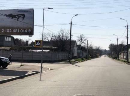 Билборд B в Чернигове, 3x6  Всіхсвятська (50 років СРСР) вул. - Пухова Генерала вул., 74 фото 1