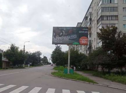 Билборд A в Ровно, 3x6  Вербова вул., 41 фото 1