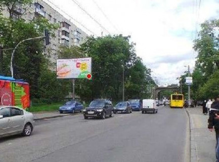 Призма B в Киеве, 3x6  Кирилівська вул. (Фрунзе вул.), 131 - 654763 фото 1