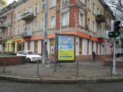 Беклайт A у Одесі, 1.2x1.8  Італійська вул. (Пушкінська). - Пантелеймонівська вул., 64 - Привокзальна пл. Фото 1