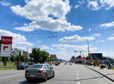 Бэклайт B в Киеве, 8x4  Велика Окружна дорога (на розподілювачі) фото 1
