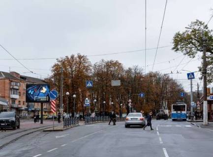 Видеоборд A у Вінниці, 2.3x3.14  Пирогова вул., 4 (розширення 480х336) - 615956 Фото 1