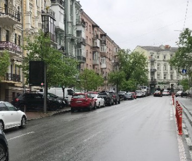 Нестандарт A в Киеве, Нестандартный  Шота Руставелі вул., 34 фото 1