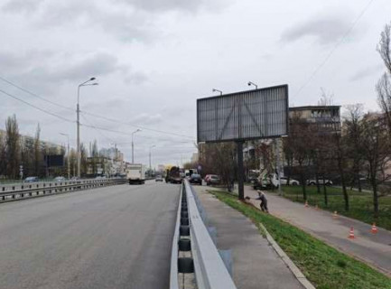 Prismatron, Prism A in Kyiv, 3x6  Леся Курбаса просп. - Покотила Володимира вул. (Картвелішвілі вул.) - 664185 Photo 1
