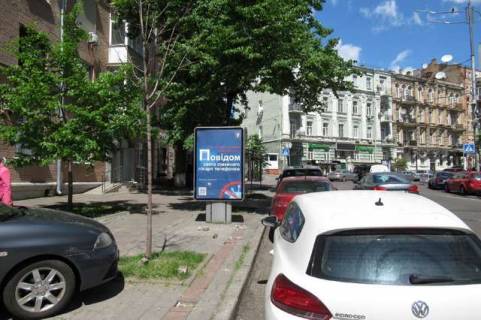 Бэклайт A в Киеве, 1.2x1.8  Шота Руставелі вул., 26  фото 1