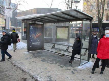 Билборд A в Васильевке, Нестандарт  Незалежності просп. (Правди просп.) - Сумська вул., (зупинка) №2 (брендування) фото 1