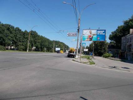 Білборд, Бігборд (Борд)  A у Василівці, 3x6  Харківська вул. - Лінійна вул. Фото 1