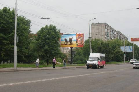 Билборд B в Васильевке, 3x6  Вокзальна вул. (Жовтневої Революції вул.) - М. Тореза вул. фото 1
