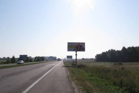 Білборд, Бігборд (Борд)  A у Василівці, 3x6  Київ - Чернігів, 10 км + 700 м (справа в напр. м. Чернигов 3км. від Броварів) Фото 1