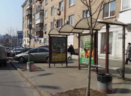 Ситилайт A в Киеве, 1.2x1.8  Мечникова вул., 11   зуп. «Кловський узвіз», ресторан «Шоти» (1) фото 1