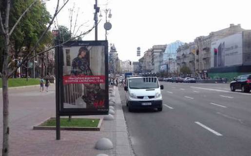 Ситилайт B в Киеве, 1.2x1.8  Хрещатик вул., 23 (магазин "ZARA") № 1 фото 1