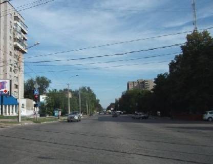 Призма B в Запорожье, 3x6  Шкільна вул. (Героїв Сталінграда вул.), 1 - 615994 фото 1