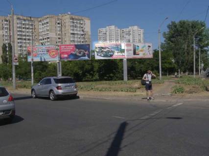 Билборд A в Васильевке, 3x6  Небесної Сотні просп. (Маршала Жукова просп.) - Академіка Глушко просп. (ліва, можливий продаж 3х12) фото 1