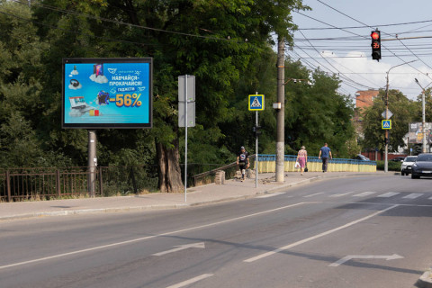 Видеоборд B в Черновцах, 2.3x3.14  Руська вул., 77 (розширення 480х336) - 665869 фото 1