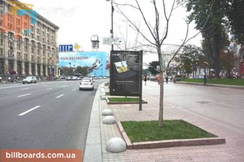 Скроллер A в Киеве, 1.2x1.8  Хрещатик вул., 13  ( ТД "Хрещатик") - 127775 фото 1