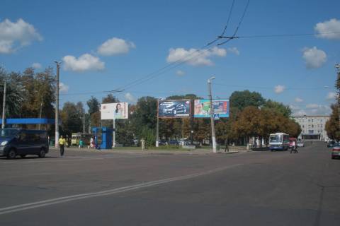Билборд A в Житомире Перемоги пл., 7 (на площу, ліва) фото 1