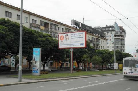 Призма B в Ивано-Франковске, 3x6  Незалежності вул., 36 - 60248 фото 1