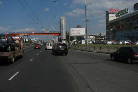 Призма A в Киеве, 3x6  Бандери Степана просп. (Московський просп.) - Йорданська вул. (Лайоша Гавро вул.), ;№1 (у напрямку  Московського моста) - 51860 фото 1