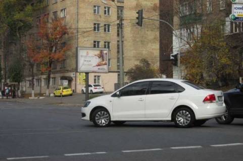 Скроллер A в Киеве, 2.3x3.14  Михайла Бойчука вул. (Кіквідзе вул.), 37 - 109989 фото 1