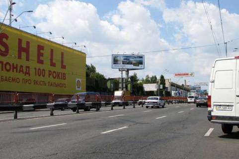 Билборд B в Киеве просп. Берестейський (Перемоги)., : завод "Більшовик", навпроти ст. метро "Шулявська"; №2  (в напр. ст.метро "Нивки") фото 1