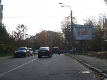 Ситилайт A в Киеве, 1,2х1,8  Карела Чапека вул. (Фучика Юліуса)., 10, навпроти фото 1