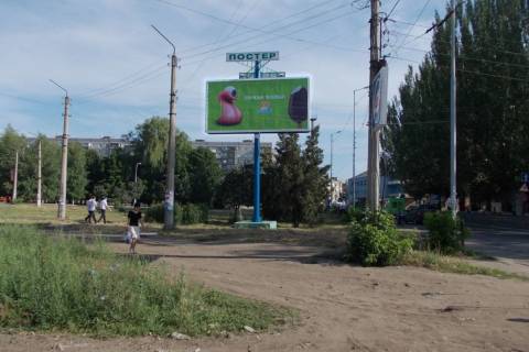 Billboard B in Kramatorsk, 3x6  Konrada Gampera st. (Gor'kogo st.) - Sivers'ka st. (Rozi Luksemburg st.) Photo 1