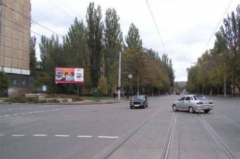 Билборд B в Кривом Роге, 3х6  Петра Дорошенка вул. - Соборності вул. фото 1