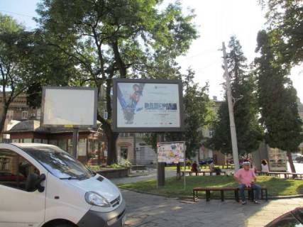 Scrolller, Scroll A in Lviv, 2.3x3.14  Ivana Franka st., 77 - 128189 Photo 1