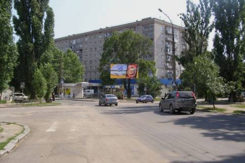 Билборд A в Николаеве, 3х6  Генерала Олекси Алмазова вул. (Генерала Карпенка) . - Біла вул. фото 1