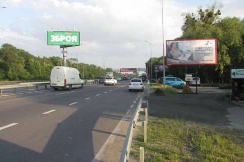Білборд, Бігборд (Борд)  A у Києві Київ - Обухів, 08км + 400 м від Києва: 200м після поворота на Лісники (справа в напр. Обухова) Фото 1