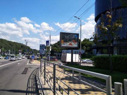 Скроллер A в Киеве, 2.3x3.14  Миколи Міхновського бульвар (Дружби Народів бульвар) - Болсунівську вул. (Сергія Струтинського вул.),  IQ-центр, ; №1 - 127660 фото 1