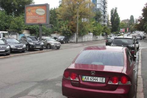 Сiтiлайт B у Києві, 1,2х1,8  вул. Джона Маккейна (Івана Кудрі) ., 5 Фото 1