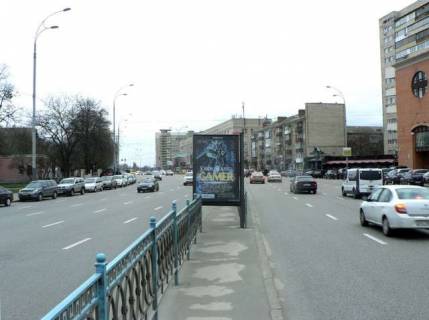 Скроллер A в Киеве, 1.2x1.8  Лесі Українки бульв., 28-30 ("Кругла башта") (асф. розподільник);  №2 (у напрямку Печерського мосту) - 166883 фото 1