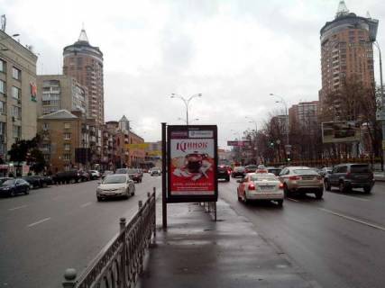 Скроллер B в Киеве, 1.2x1.8  Лесі Українки бульв., 34 (ресторан "Якіторія") (асф.розподільник); №5 - 166904 фото 1